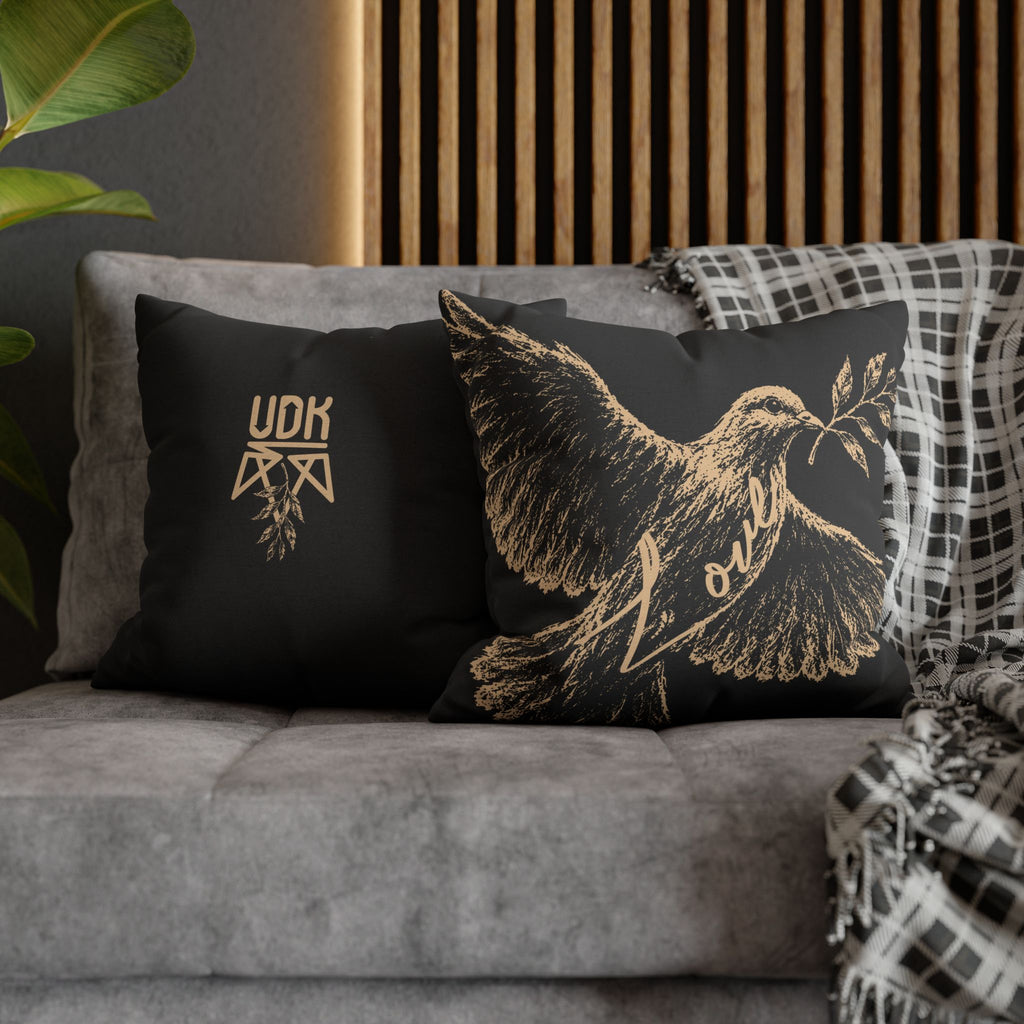 Love Dove – Throw Pillowcase
